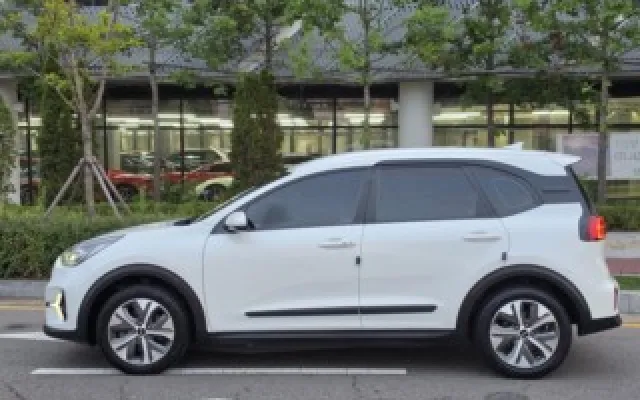 인천중고자동차사이트 니로 플러스 EV 어스 매물 사진 20 - 2022/09 157,550km